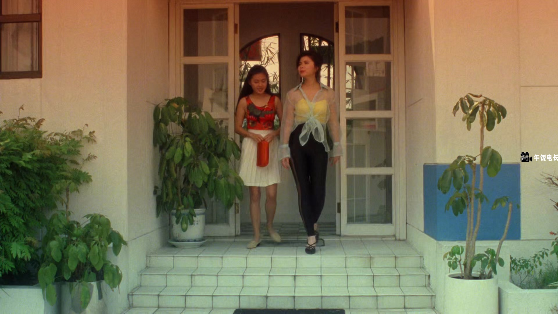 Pom.Pom.and.Hot.Hot.1992.1080p.MyTVS.WEB-DL.H265.AAC-TAGWEB.mkv_20241030_153819.585.jpg