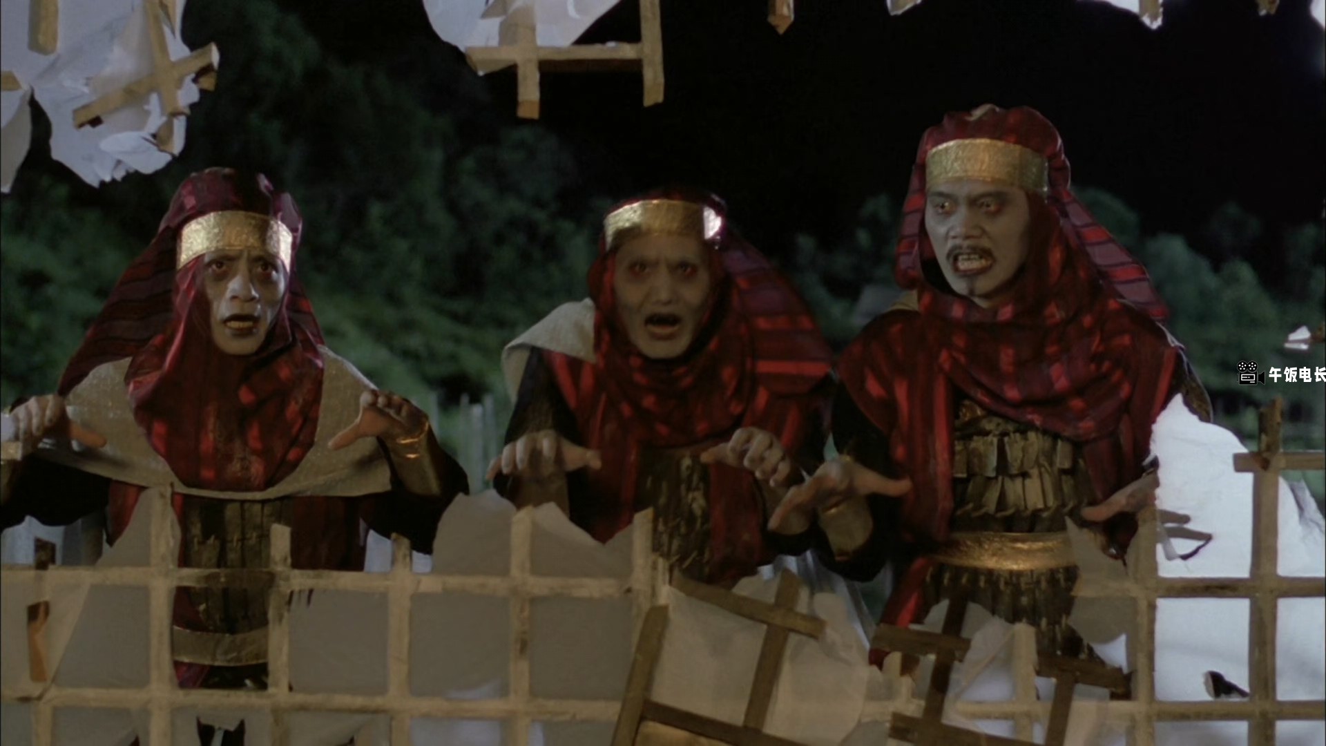 Mr.Vampire.4.1988.BluRay.1080p.x265.10bit.2Audio-MiniHD.mkv_20241031_163345.569.jpg