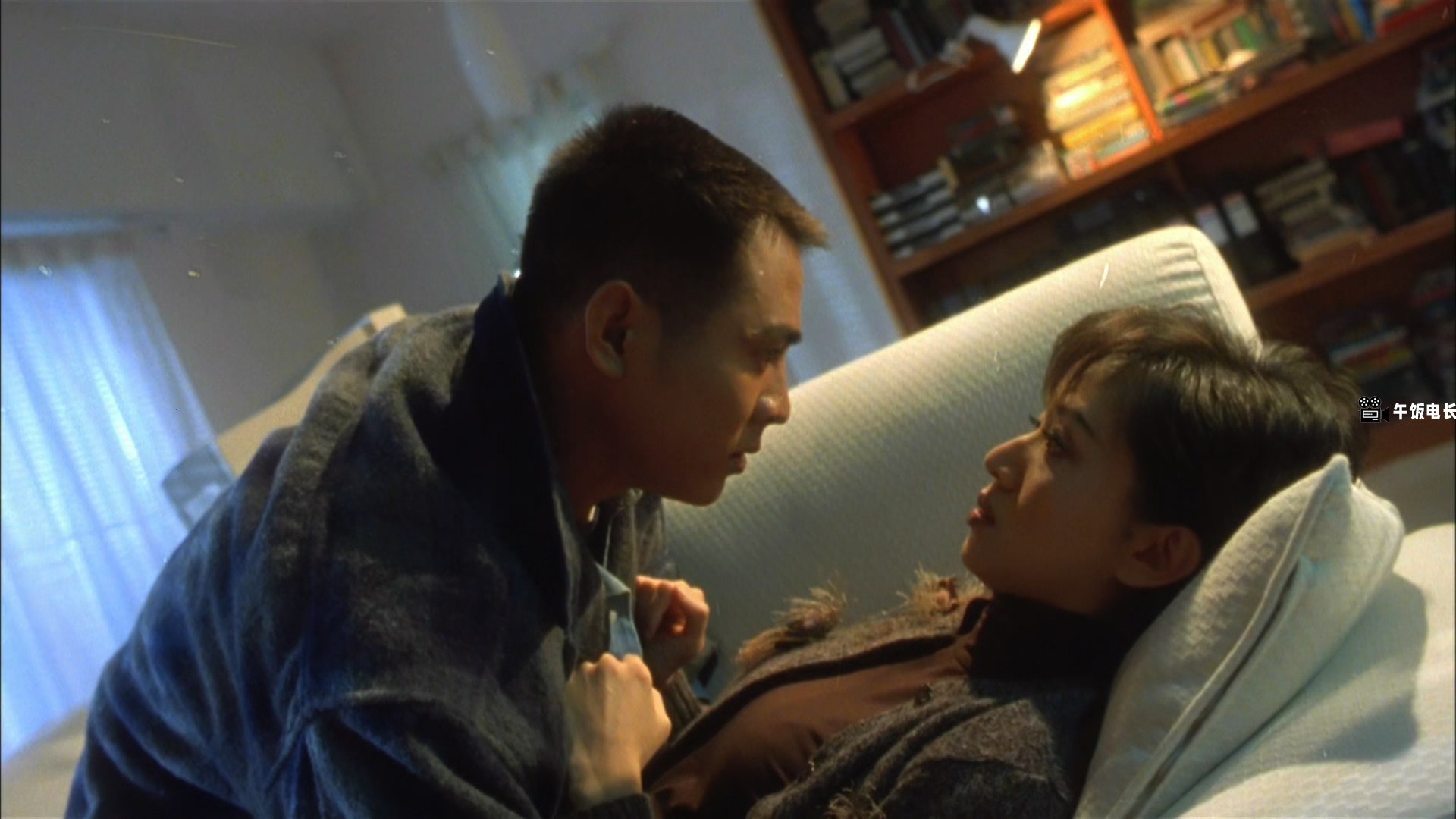 My.Father.Is.A.Hero.1995.BluRay.1080p.x265.10bit.2Audio-MiniHD.mkv_20241110_121657.159.jpg